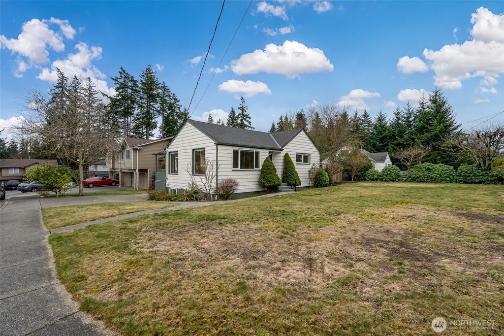 Photo of 6901 Lower Ridge Road, Everett, WA 98203 (MLS # 2340855)