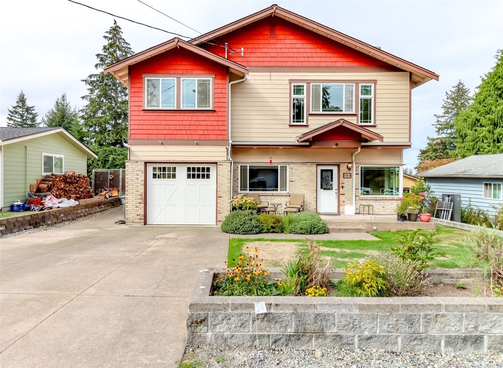 Photo of 20819 4th Avenue S, Des Moines, WA 98198 (MLS # 2289687)