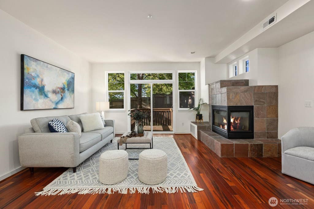 Photo of 12721 SE 41st Place #214, Bellevue, WA 98006 (MLS # 2568872)