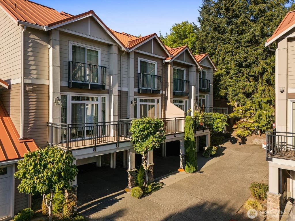 Photo of 12721 SE 41st Place #214, Bellevue, WA 98006 (MLS # 2568872)