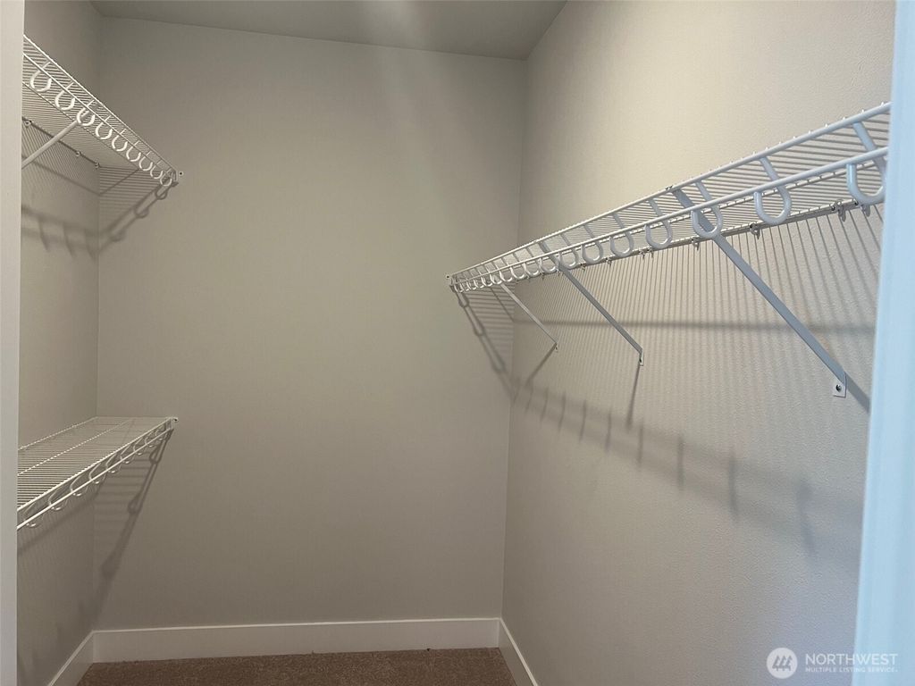 Photo of 520 Rainbow Way, Kelso, WA 98626 (MLS # 2475186)