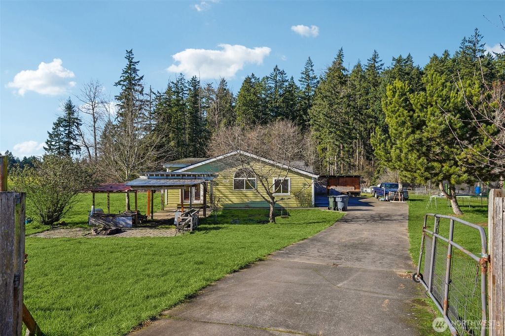 Photo of 308 295th Street S, Roy, WA 98580 (MLS # 2476760)