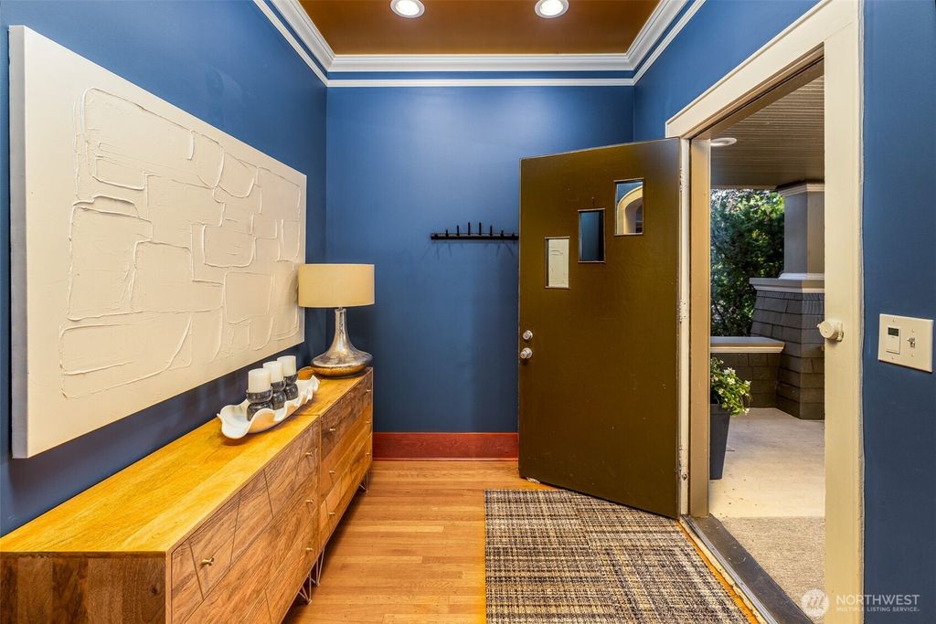 Photo of 611 20th Avenue E, Seattle, WA 98112 (MLS # 2438354)