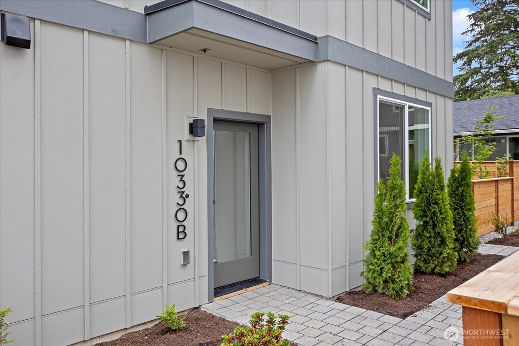 Photo of 10330 B Ashworth Avenue N, Seattle, WA 98133 (MLS # 2586154)