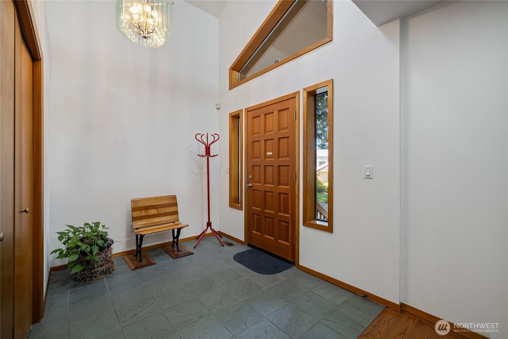 Photo of 323 Keach Court, Steilacoom, WA 98388 (MLS # 2498997)