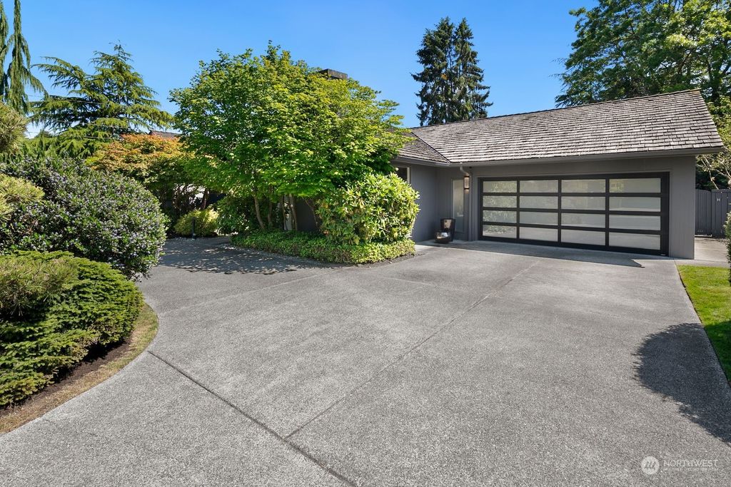 Photo of 1201 NW Blakely Court, Seattle, WA 98177 (MLS # 2253912)