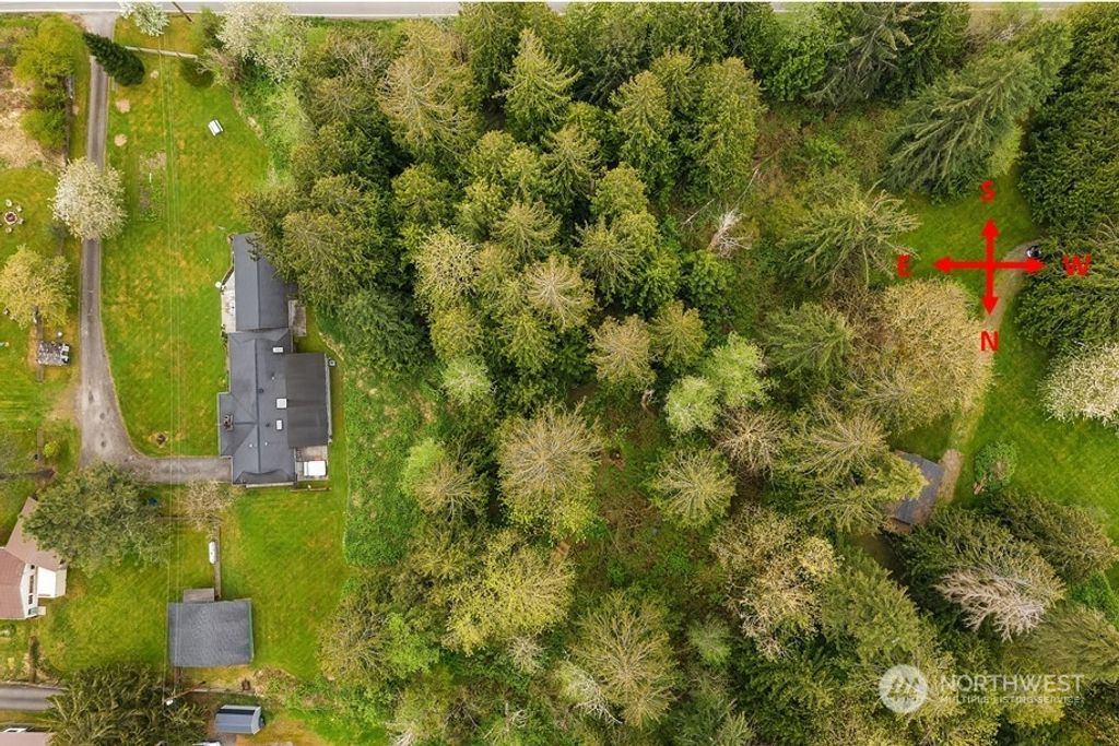 Photo of 30520 SE 40th Street, Fall City, WA 98024 (MLS # 2066170)