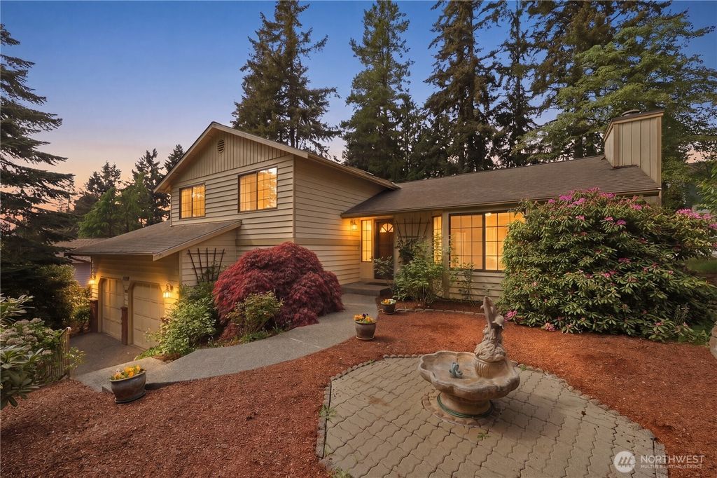 Photo of 6509 182nd Street SW, Lynnwood, WA 98037 (MLS # 2499885)