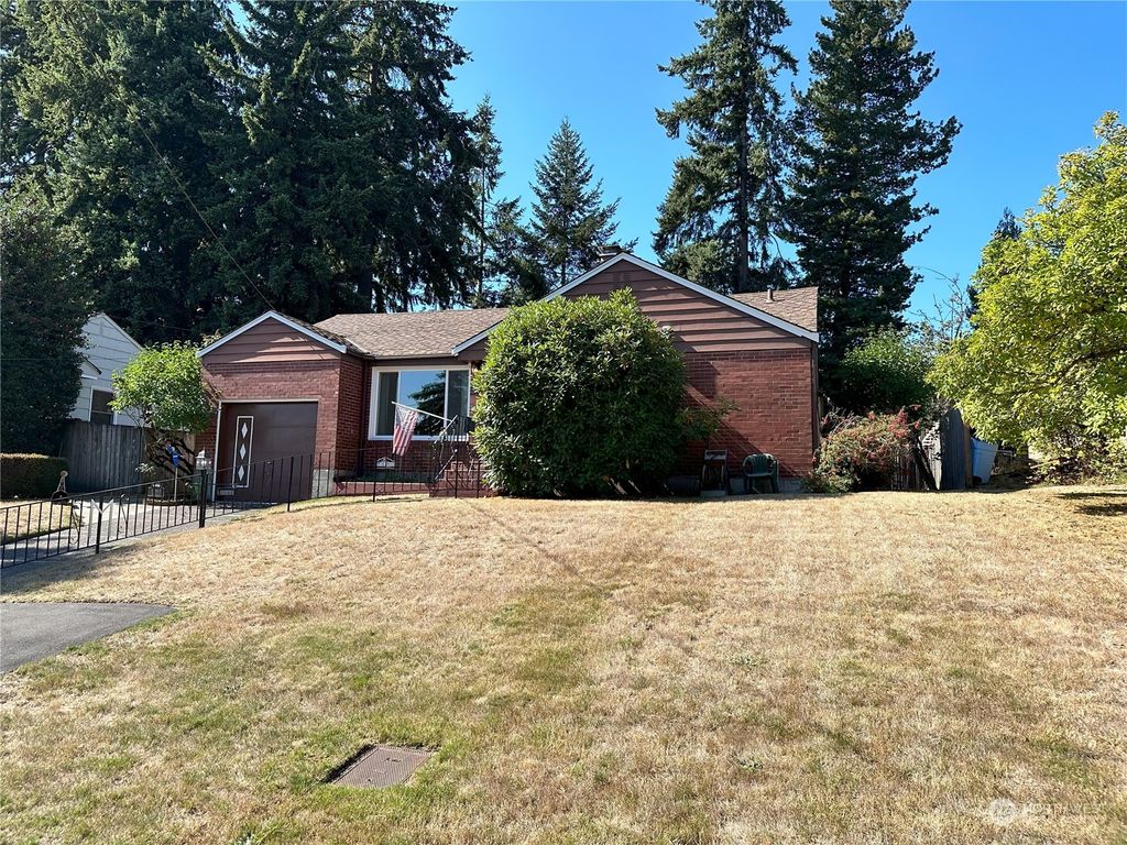 Photo of 12033 3rd Avenue NE, Seattle, WA 98125 (MLS # 2164947)