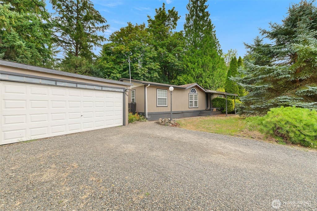 Photo of 11540 6th Avenue SE, Olympia, WA 98513 (MLS # 2535161)