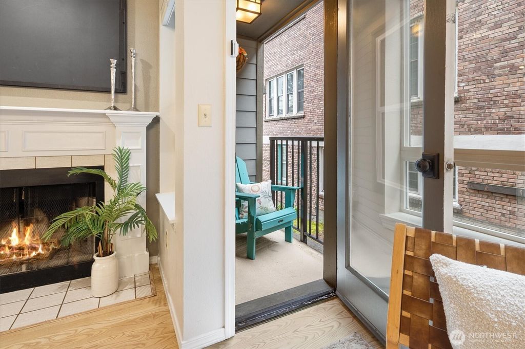 Photo of 7814 Greenwood Avenue N #103, Seattle, WA 98103 (MLS # 2342956)
