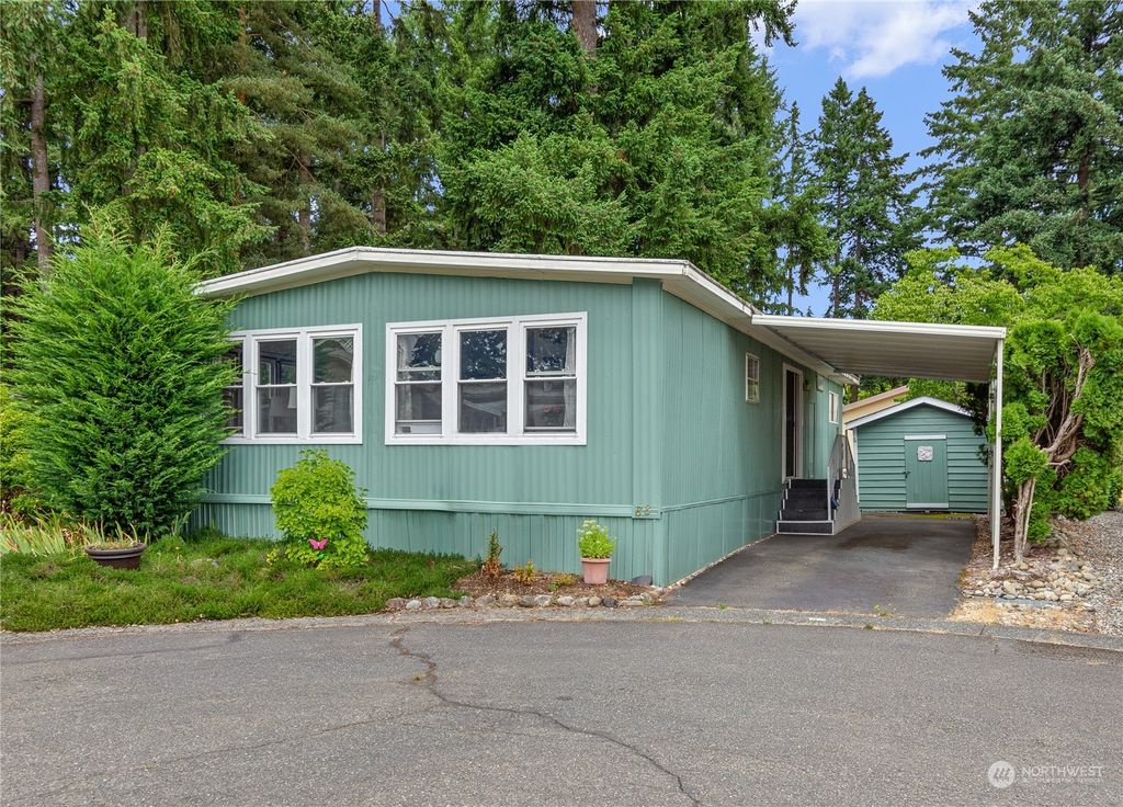 Photo of 18425 NE 95th Street #88, Redmond, WA 98052 (MLS # 2059936)