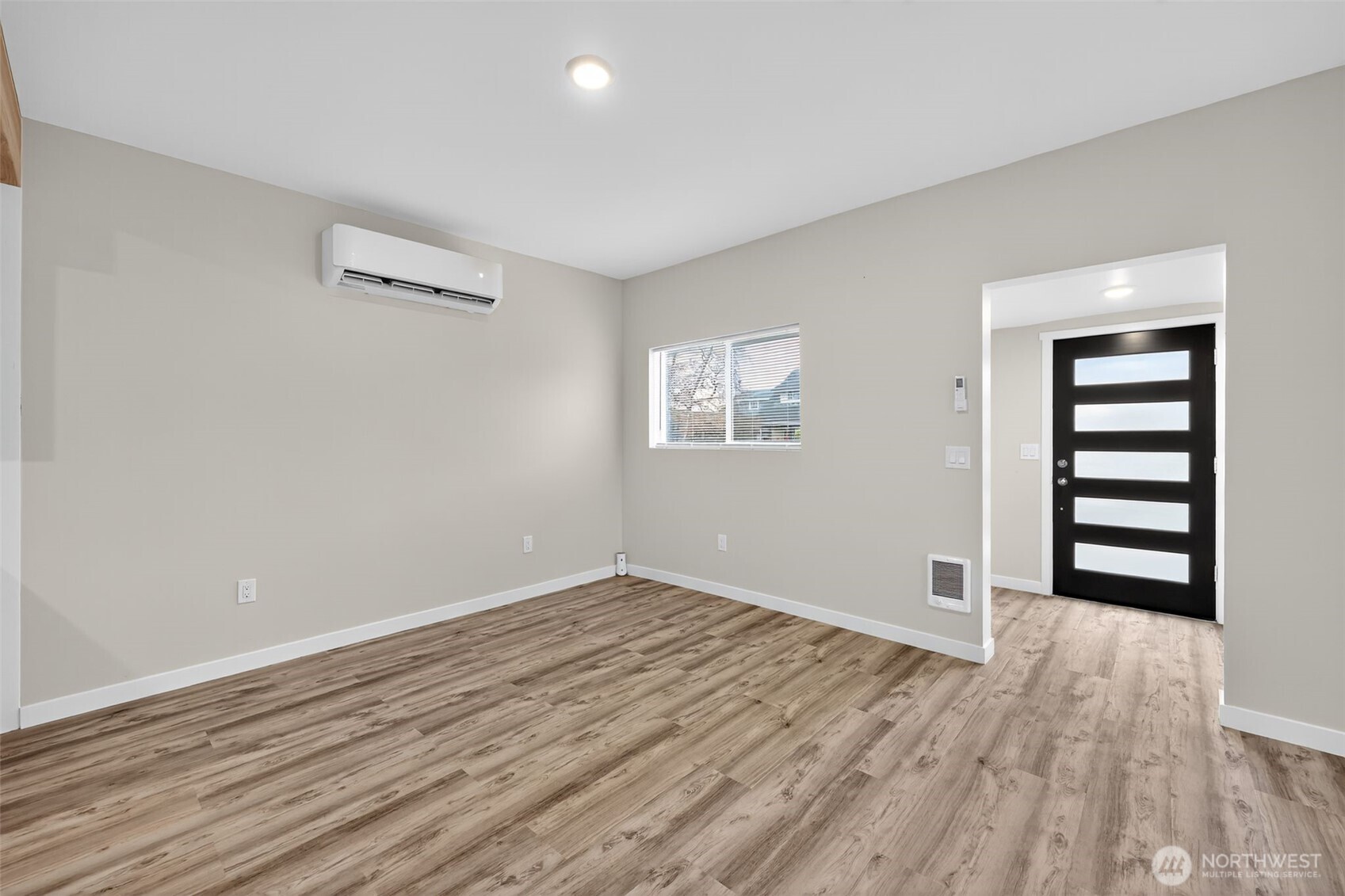 1131 W Cushing Street