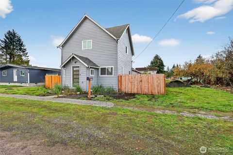 Photo of 1131 W Cushing Street, Aberdeen, WA 98520 (MLS # 2456434)