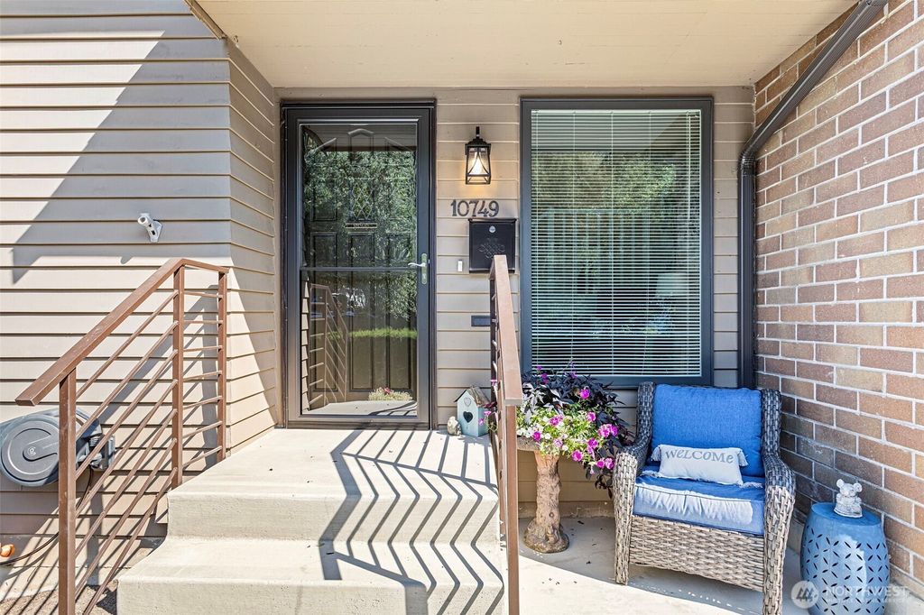Photo of 10749 Glen Acres Dr S Dr S #10749, Seattle, WA 98168 (MLS # 2425805)