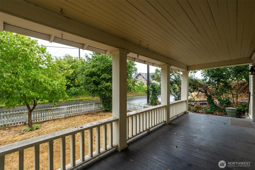 Photo of 248 S 1st Street S, Kalama, WA 98625 (MLS # 2575673)