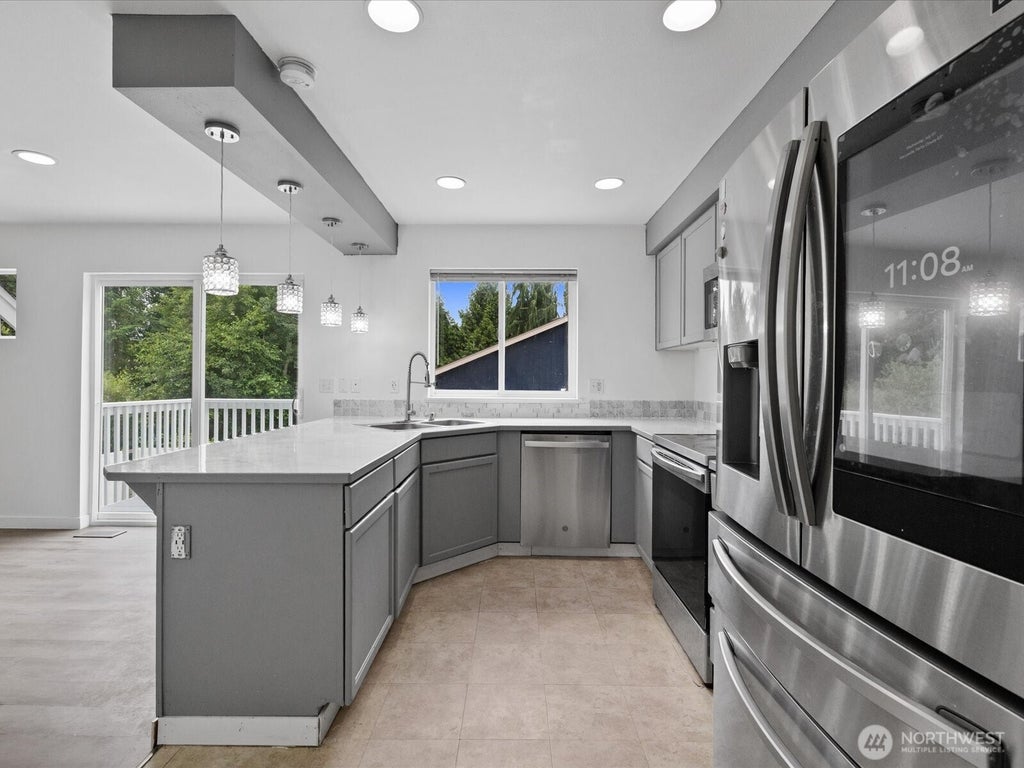 Photo of 6705 49th Place NE, Marysville, WA 98270 (MLS # 2550415)