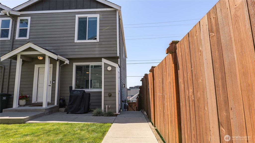 Photo of 2620 Grand Avenue #D, Everett, WA 98201 (MLS # 2389272)