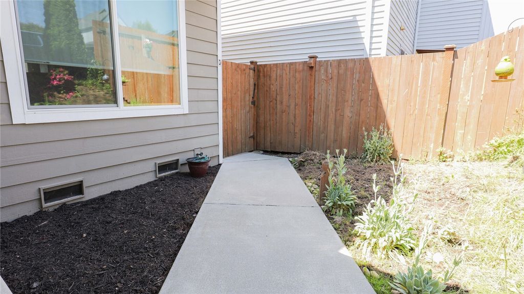 Photo of 2620 Grand Avenue #D, Everett, WA 98201 (MLS # 2389272)