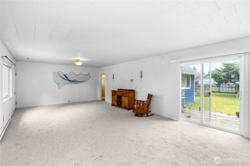25 Whalebone Way