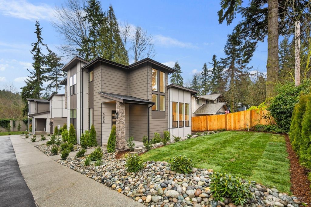 Photo of 5014 114th Avenue NE #1, Kirkland, WA 98033 (MLS # 2468731)