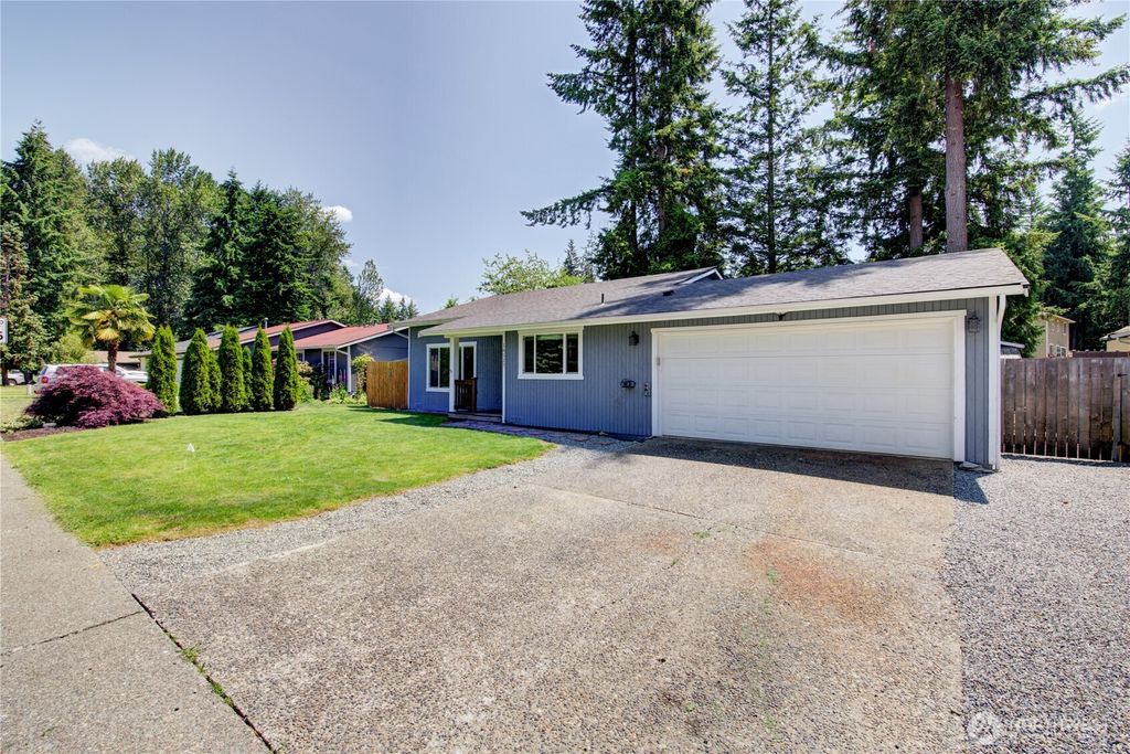 Photo of 18527 SE Timberlane Boulevard, Covington, WA 98042 (MLS # 2385636)