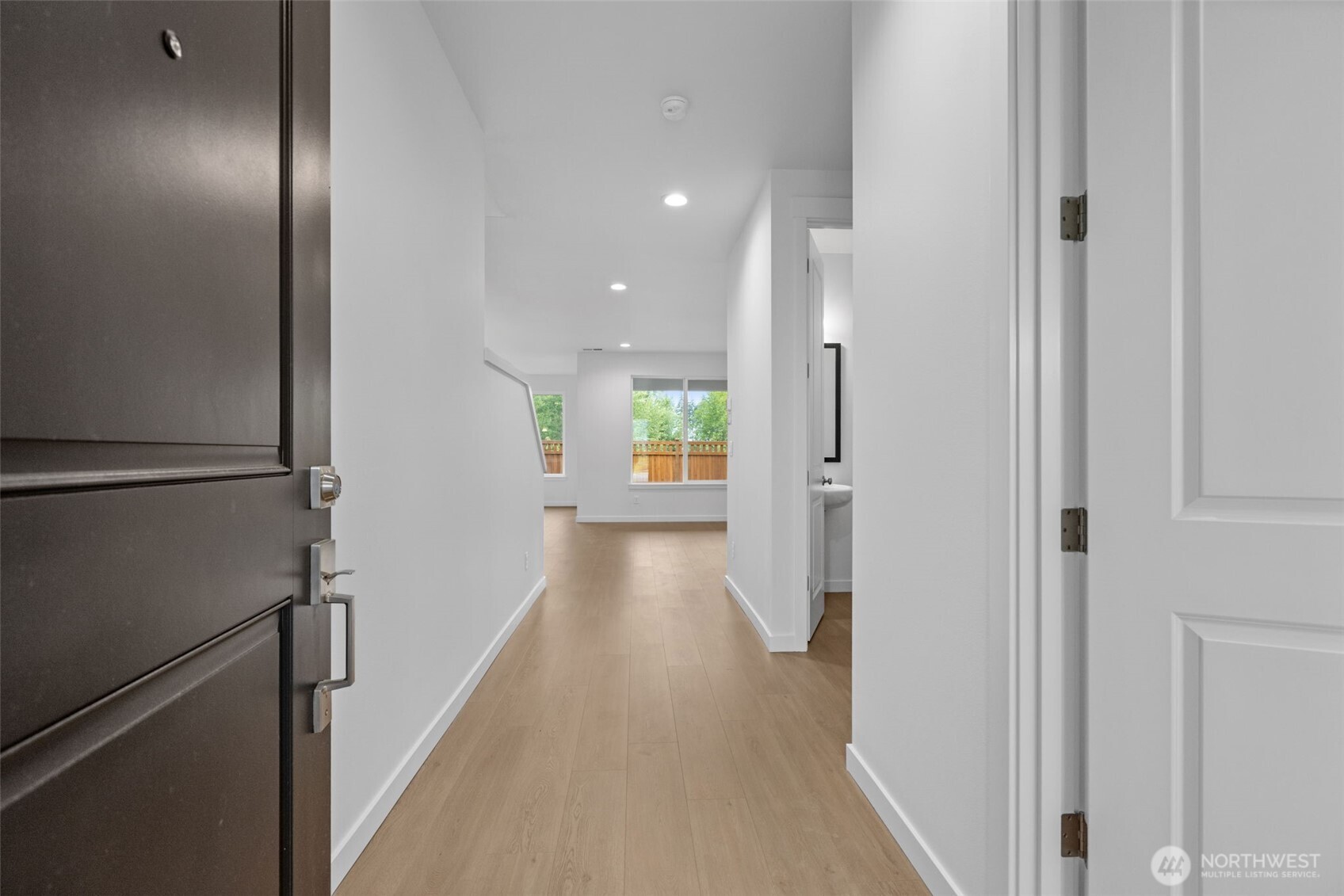 20221 148th Street E 611