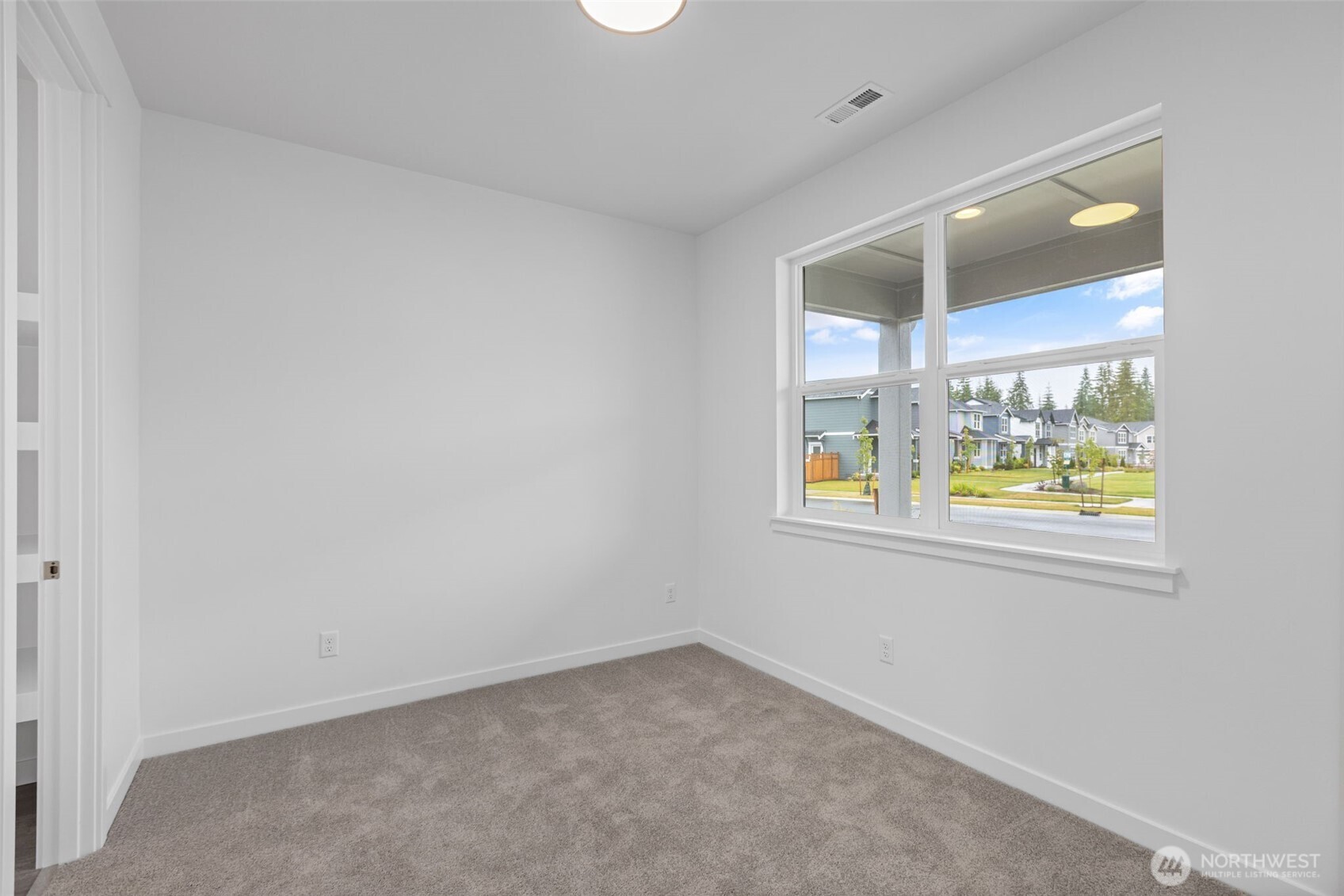 20221 148th Street E 611