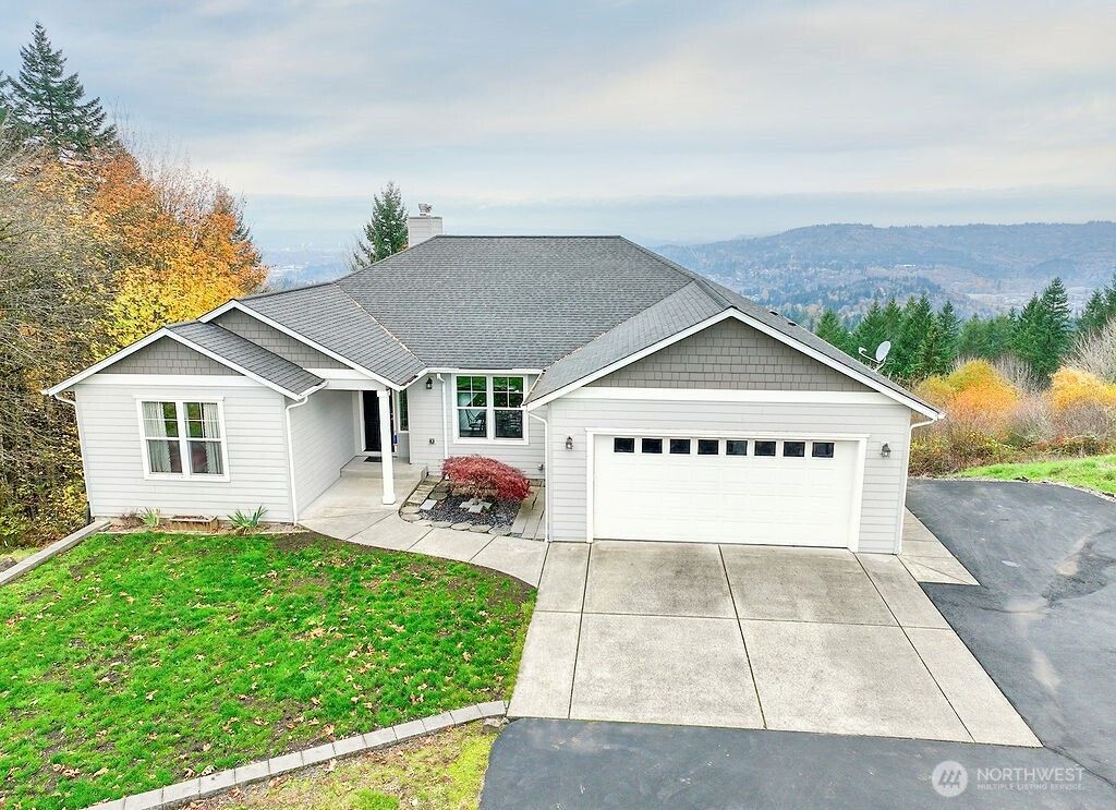 Photo of 140 Nordstrom Lane, Kelso, WA 98626 (MLS # 2455038)