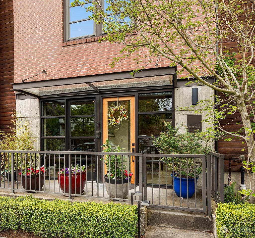 Photo of 2205 32nd Avenue W, Seattle, WA 98199 (MLS # 2239636)