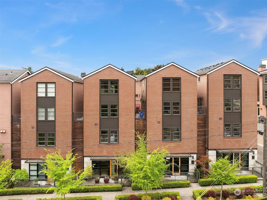 Photo of 2205 32nd Avenue W, Seattle, WA 98199 (MLS # 2239636)
