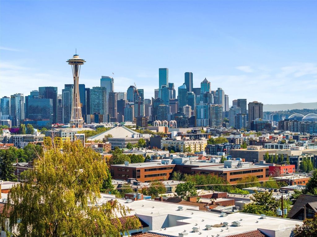 Photo of 505 W Kinnear Place, Seattle, WA 98119 (MLS # 2314128)