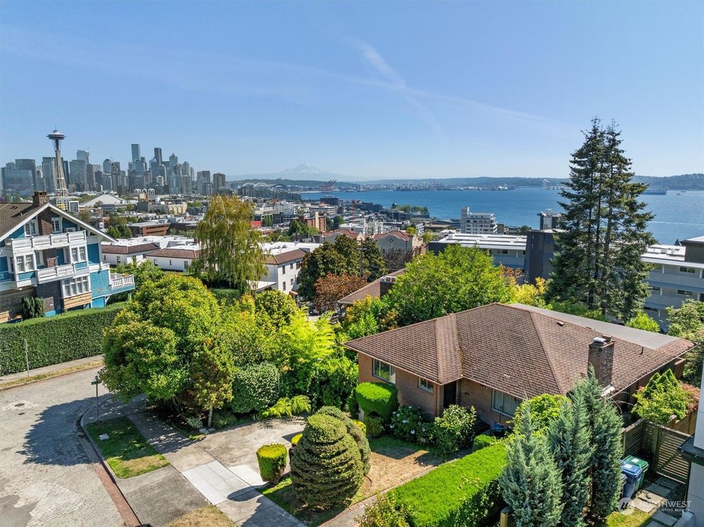 Photo of 505 W Kinnear Place, Seattle, WA 98119 (MLS # 2314128)