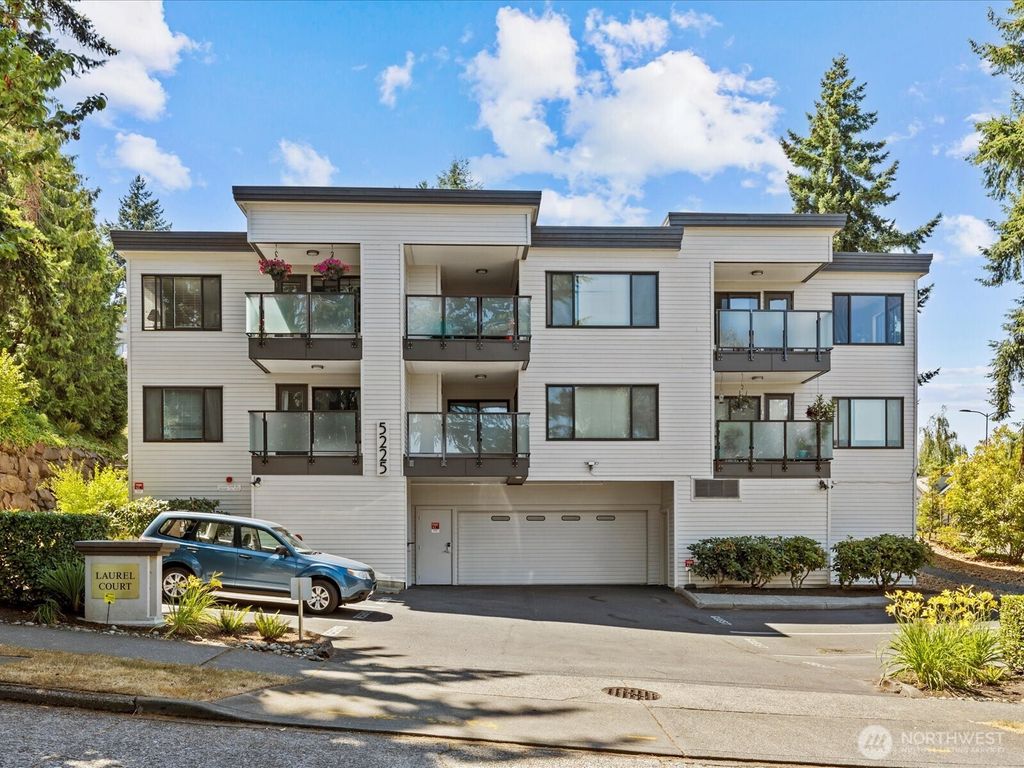 Photo of 5225 50th Avenue NE #103, Seattle, WA 98105 (MLS # 2406759)