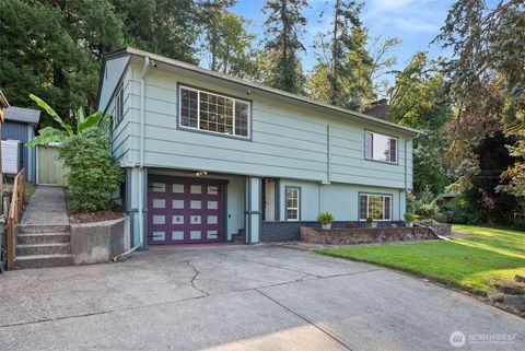 Photo of 124 Alpha Drive, Longview, WA 98632 (MLS # 2426149)