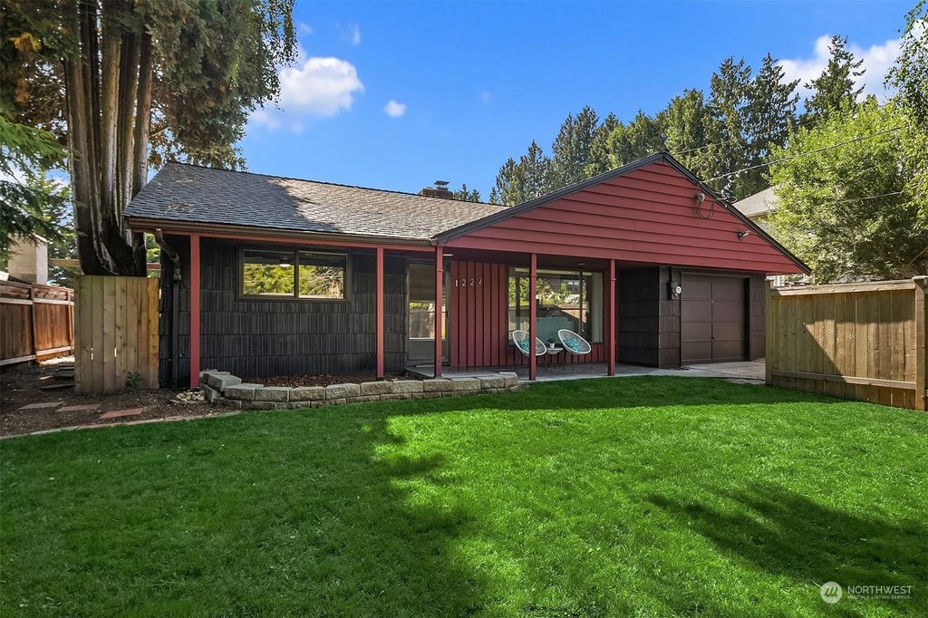 Photo of 1227 NE 148th Street, Shoreline, WA 98155 (MLS # 2154024)