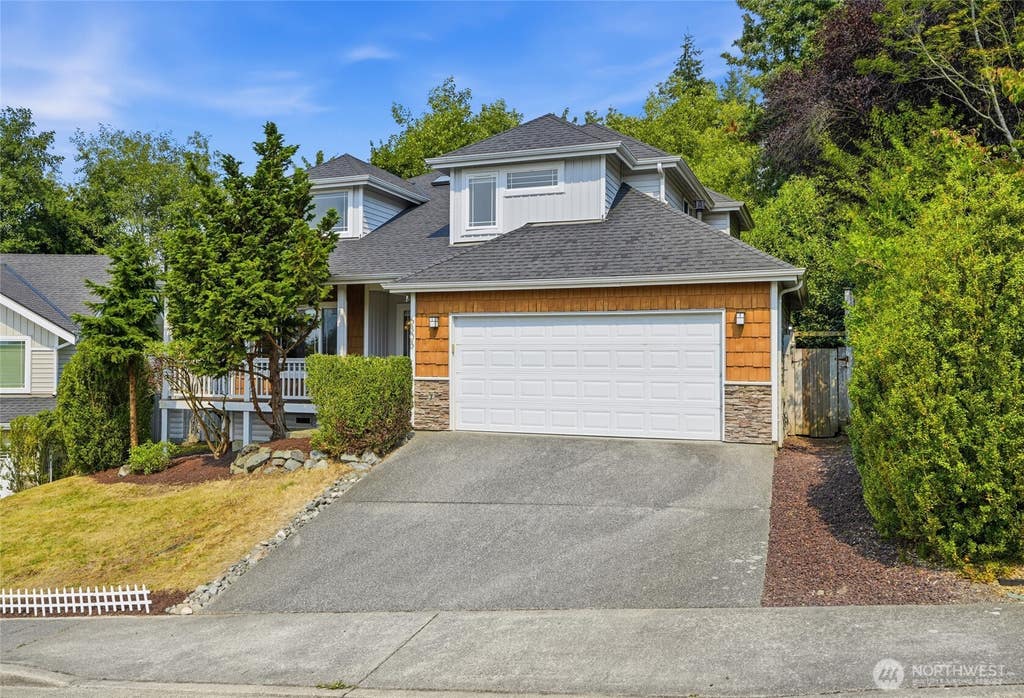Photo of 6805 59th Place NE, Marysville, WA 98270 (MLS # 2564452)