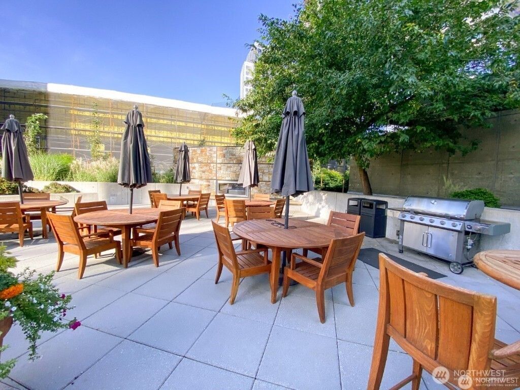 Photo of 10700 NE 4th Street #1210, Bellevue, WA 98004 (MLS # 2467006)