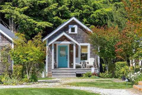 Photo of 17 Beach Cabin Lane, Pacific Beach, WA 98571 (MLS # 2502235)