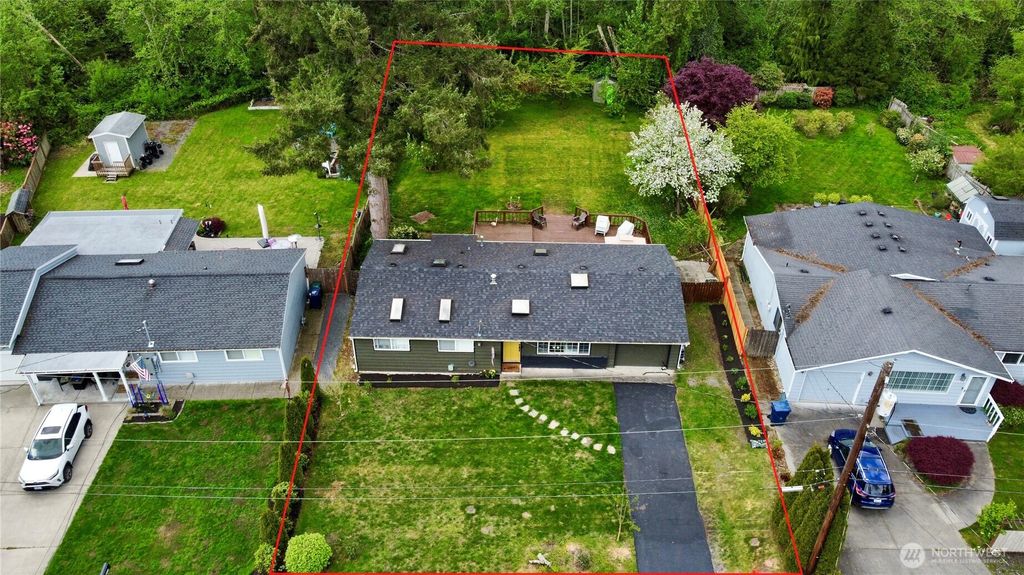 Photo of 21106 22nd Avenue W, Lynnwood, WA 98036 (MLS # 2367396)