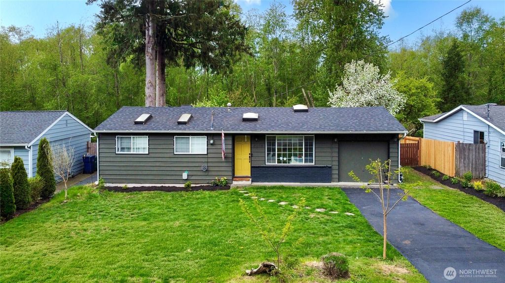 Photo of 21106 22nd Avenue W, Lynnwood, WA 98036 (MLS # 2367396)