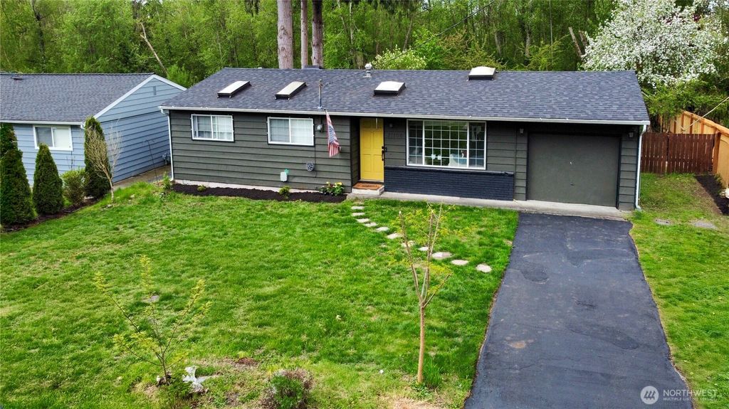 Photo of 21106 22nd Avenue W, Lynnwood, WA 98036 (MLS # 2367396)