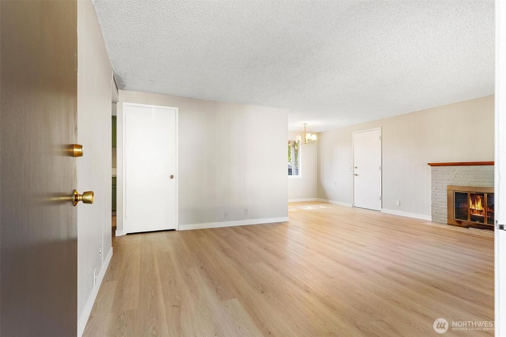 Photo of 511 S 317th Street, Federal Way, WA 98003 (MLS # 2434767)