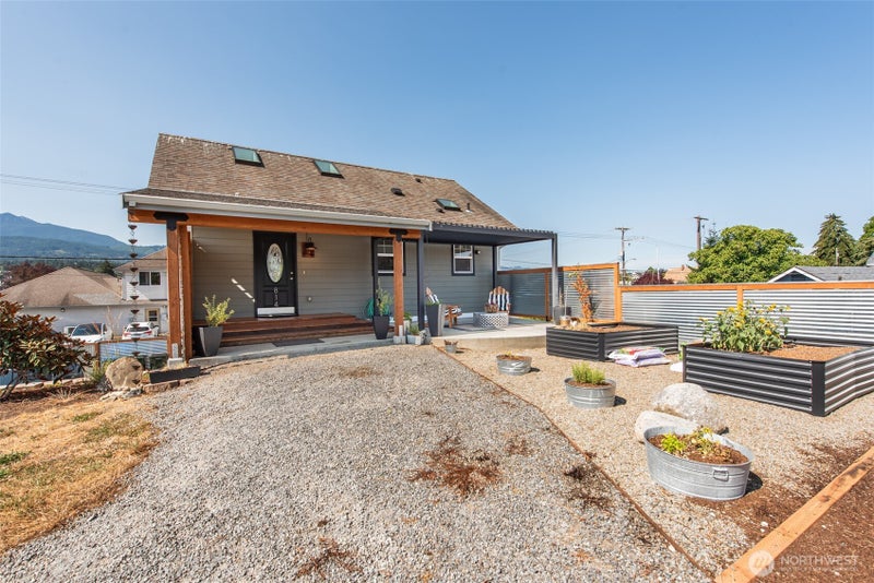 814 Caroline Street