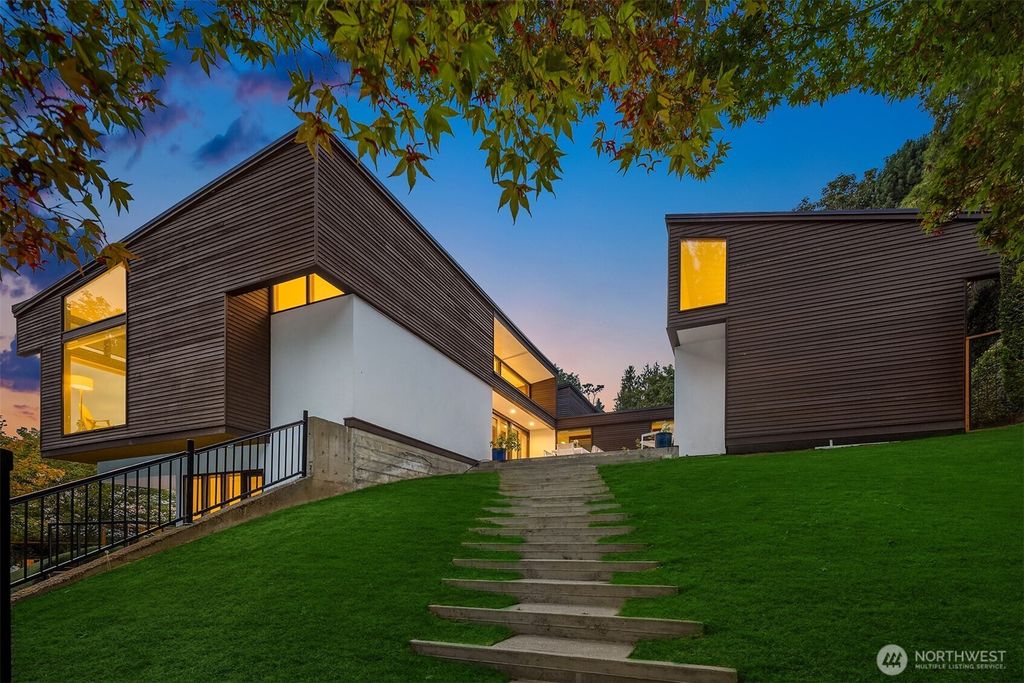 Photo of 4343 W McLaren Street, Seattle, WA 98199 (MLS # 2430977)