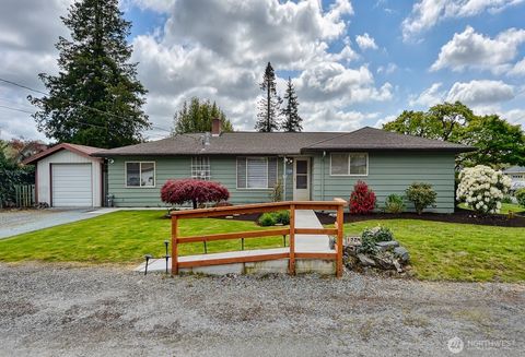 Photo of 1724 Sunset Drive, Burlington, WA 98233 (MLS # 2512892)