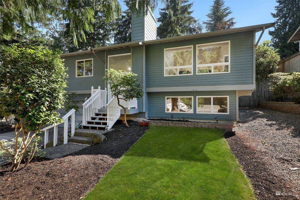 Photo of 22019 2nd Place W, Bothell, WA 98021 (MLS # 1987666)