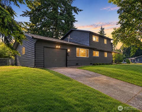Photo of 33907 23rd Avenue SW, Federal Way, WA 98023 (MLS # 2572843)