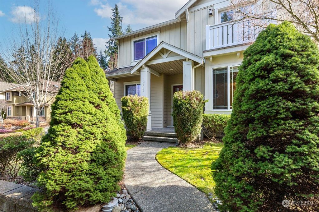 Photo of 16715 NE 117th Street, Redmond, WA 98052 (MLS # 2039036)