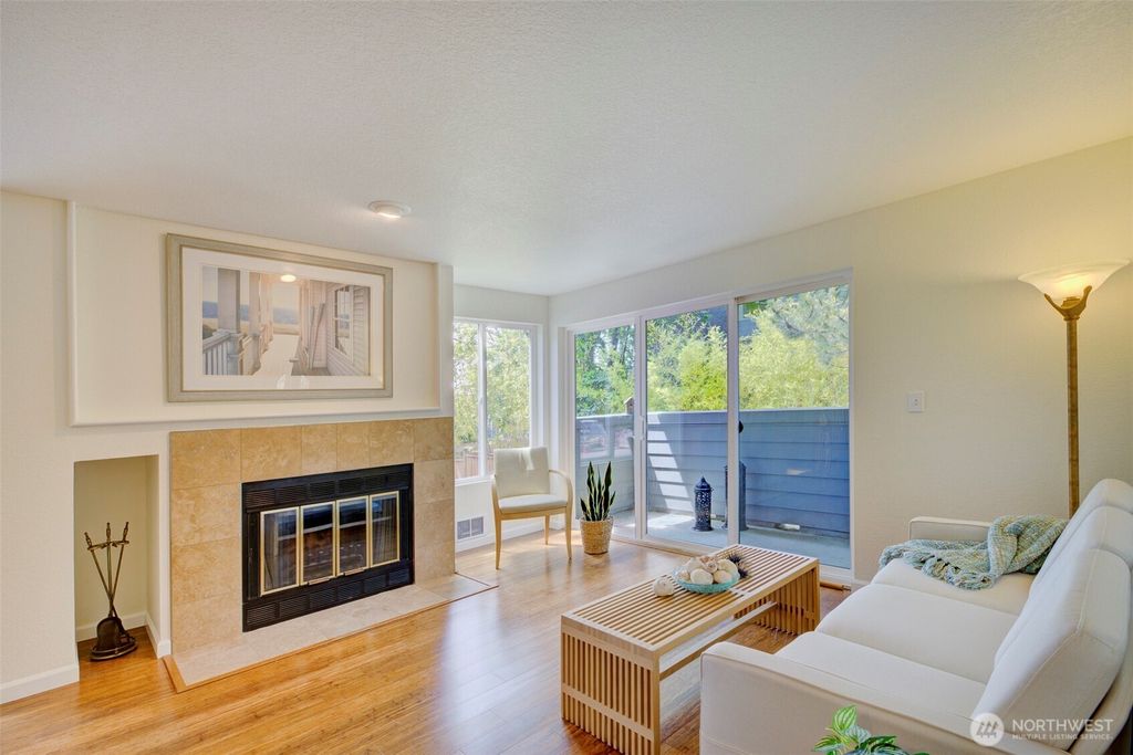 Photo of 5901 Phinney Avenue N #103, Seattle, WA 98103 (MLS # 2372925)